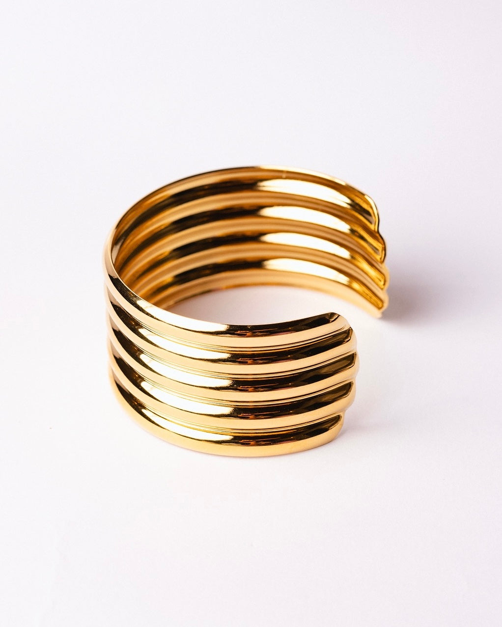 Bracciale Roma Colonne Dorate Medema in acciaio placcato oro, struttura lucida e geometrica