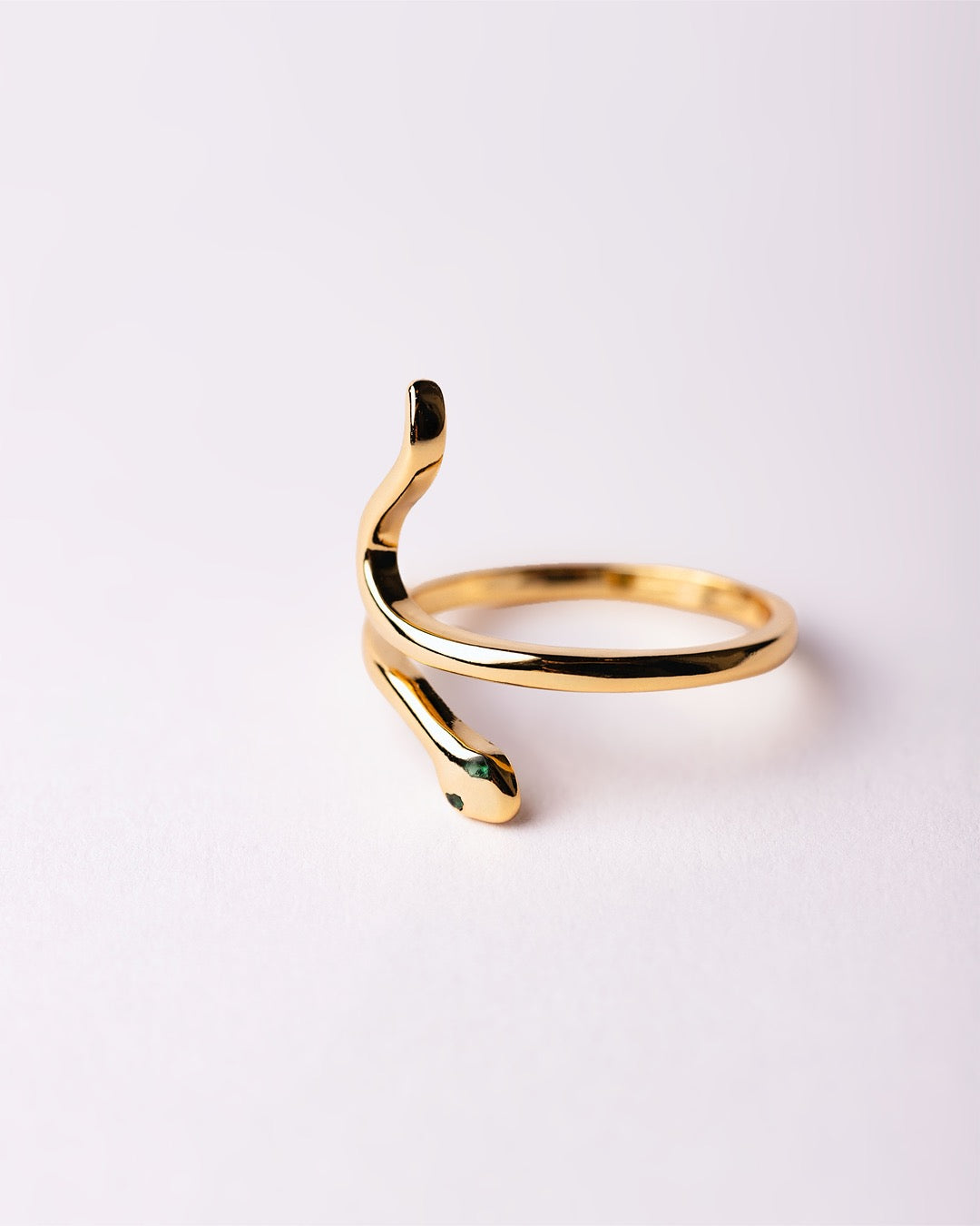 Anello Bangkok Serpente Dorato Medema in ottone placcato oro 18 carati con design sinuoso