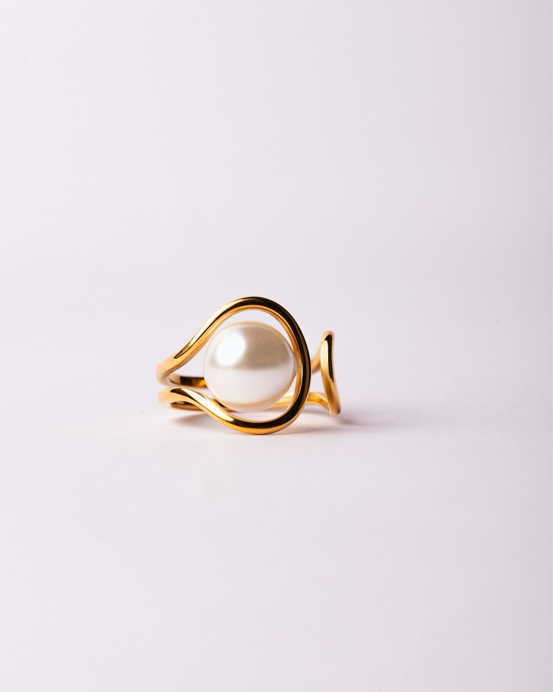 Anello Medema Atene Spirale di Luce in acciaio placcato oro 18k, design aperto e regolabile